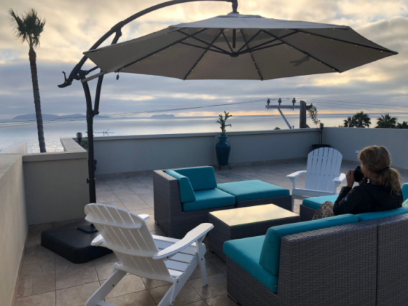 Huge 4 bed, 4 bath, 3k sq ft house, massive rooftop terrace with ocean views, 3 blocks off beach